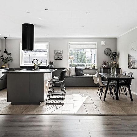 Harlig Villa I Savedalen 10 Min Till Goteborg Экстерьер фото