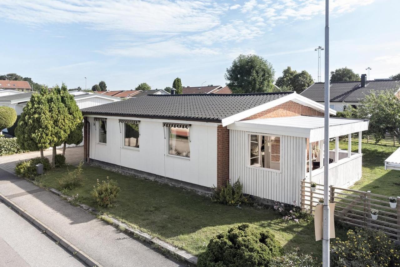 Harlig Villa I Savedalen 10 Min Till Goteborg Экстерьер фото